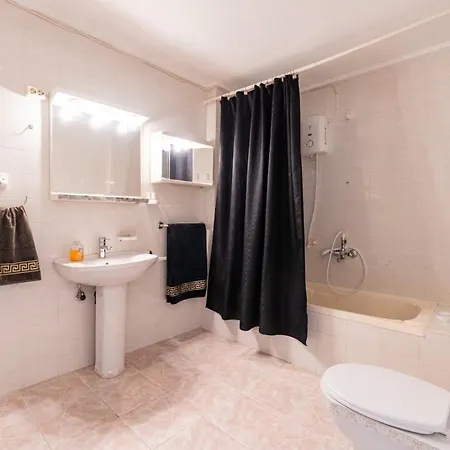 Апартаменты In The Hearth Of City, Seaview.